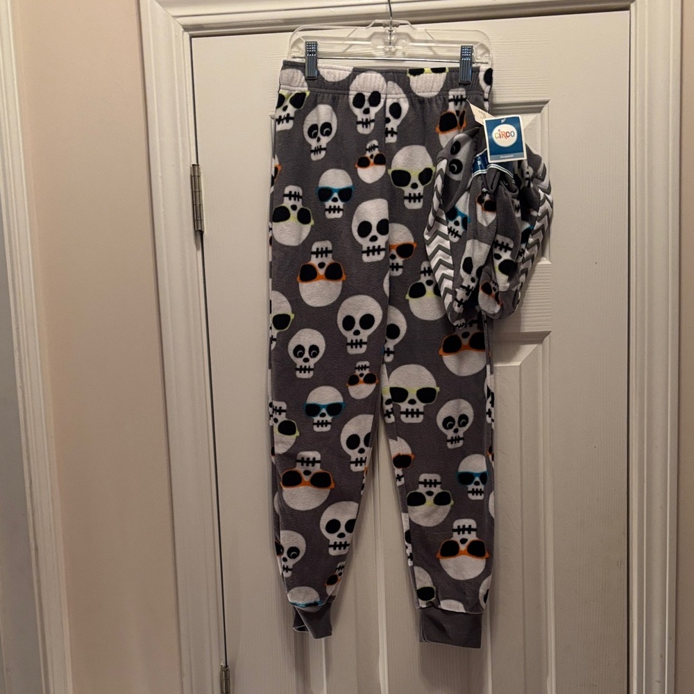 NWT Circo skeleton pajama pants and slippers
